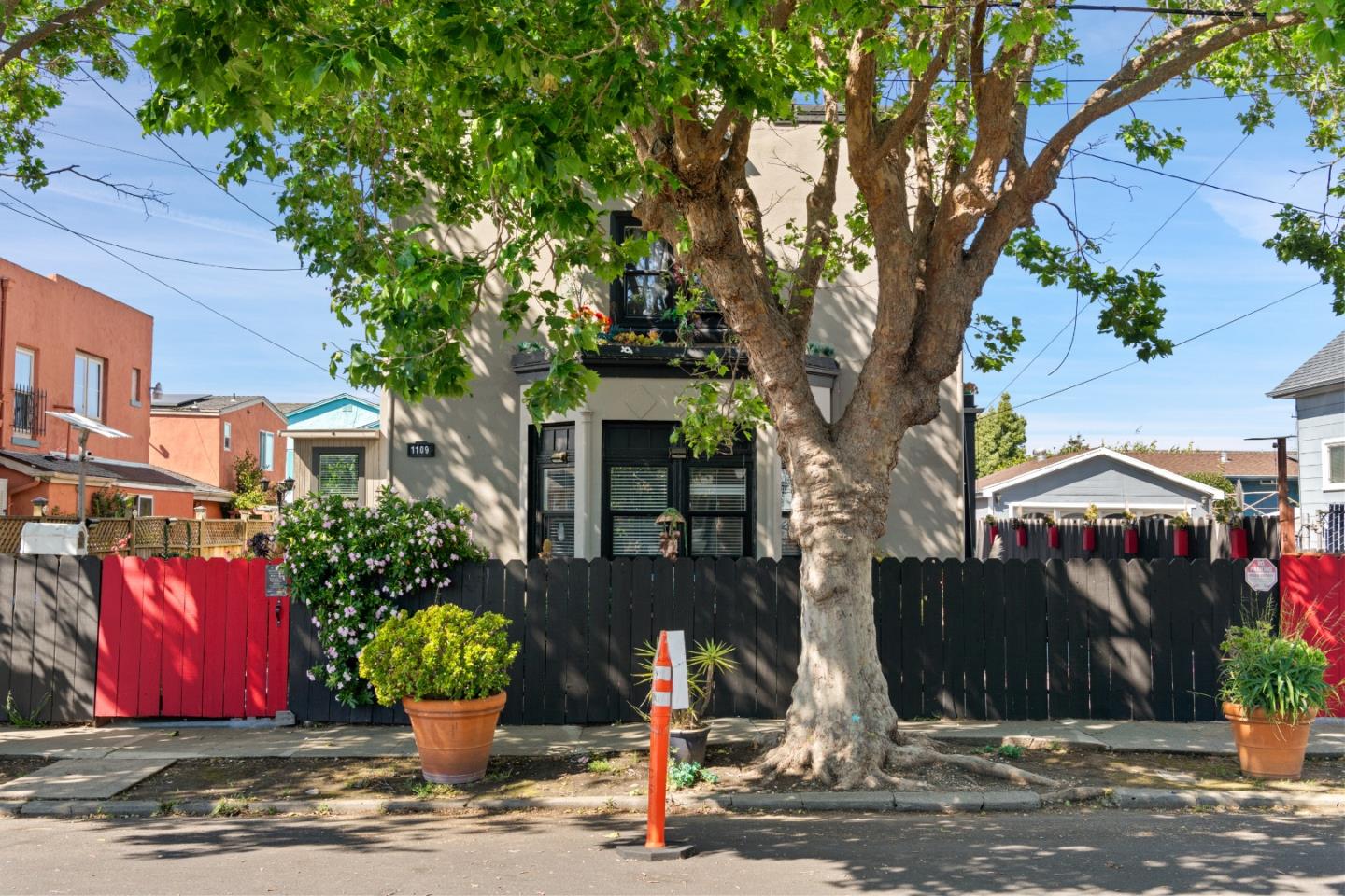 1109 Roosevelt Avenue