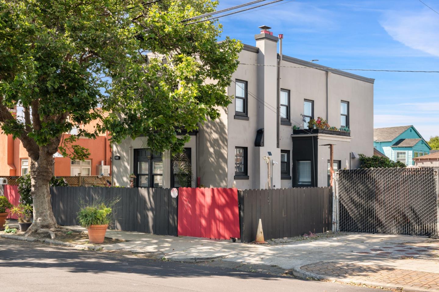 1109 Roosevelt Avenue