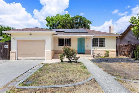Photo of 1745 Elmwood Avenue, STOCKTON, CA 95204 (MLS # ML82048811)