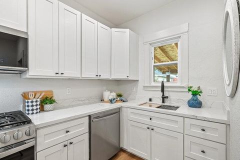 Tiny photo for 183 N 7th Street, SAN JOSE, CA 95112 (MLS # ML82023742)