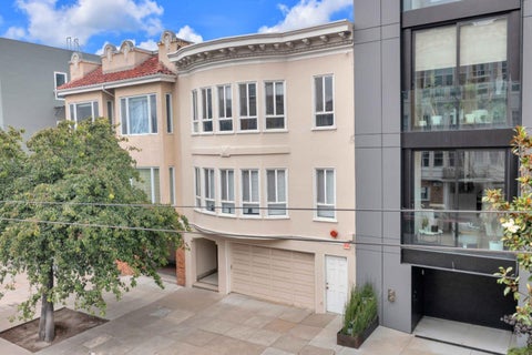 Photo of 1460 Chestnut Street, SAN FRANCISCO, CA 94123 (MLS # ML82058348)