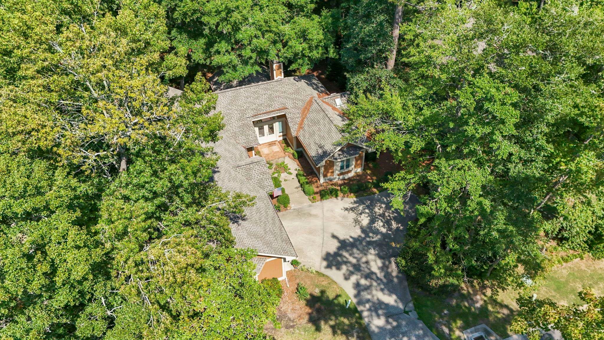 1207 Spinnaker Dr.