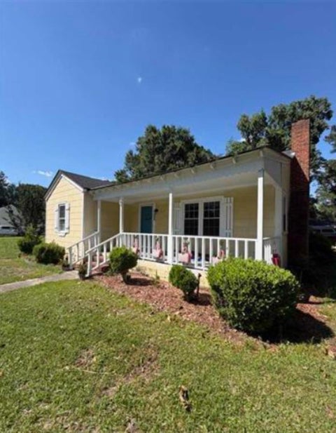 Photo of 100 Jackson St, Lake City, SC 29560 (MLS # 2614414)