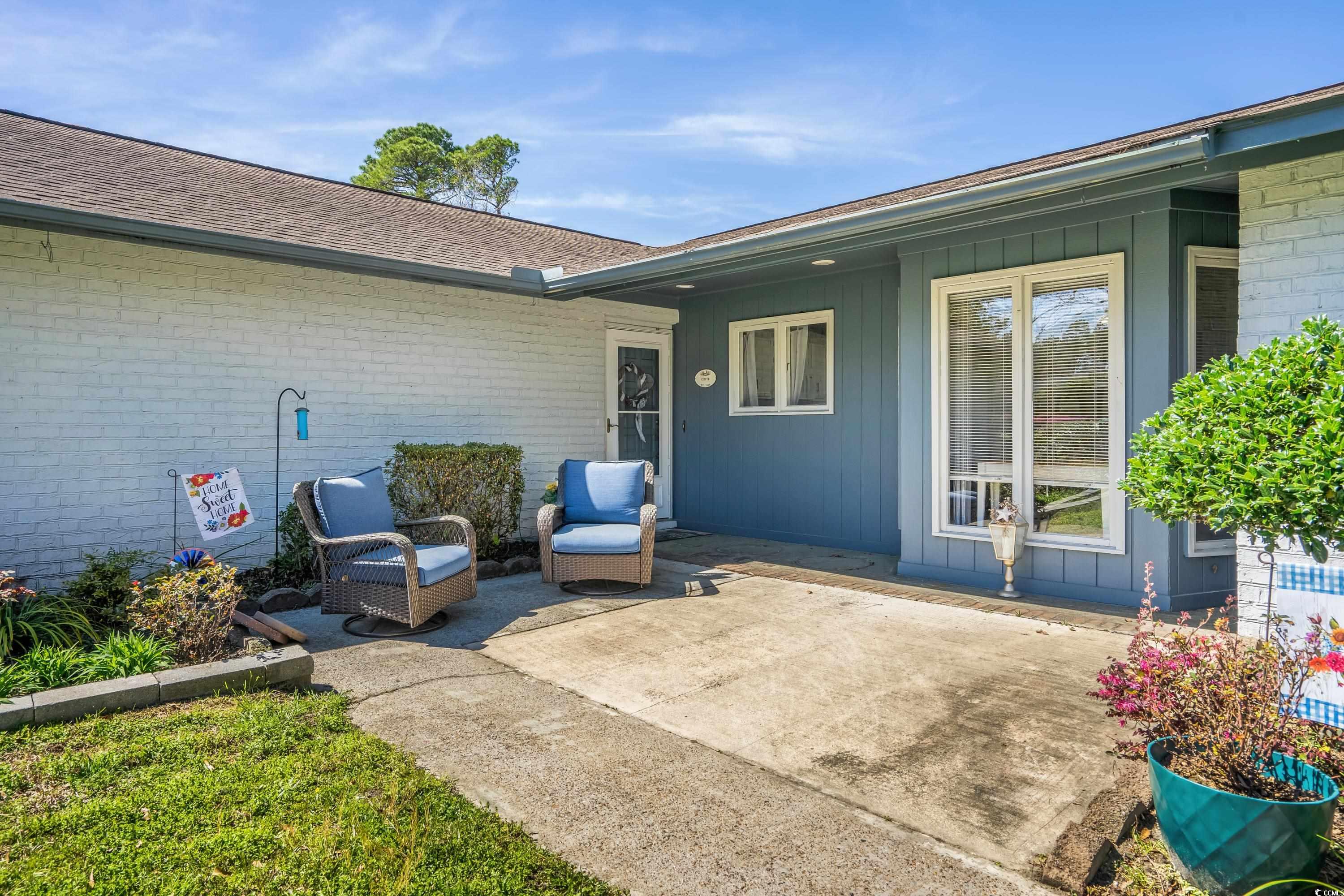 1546 Bay Tree Ln.