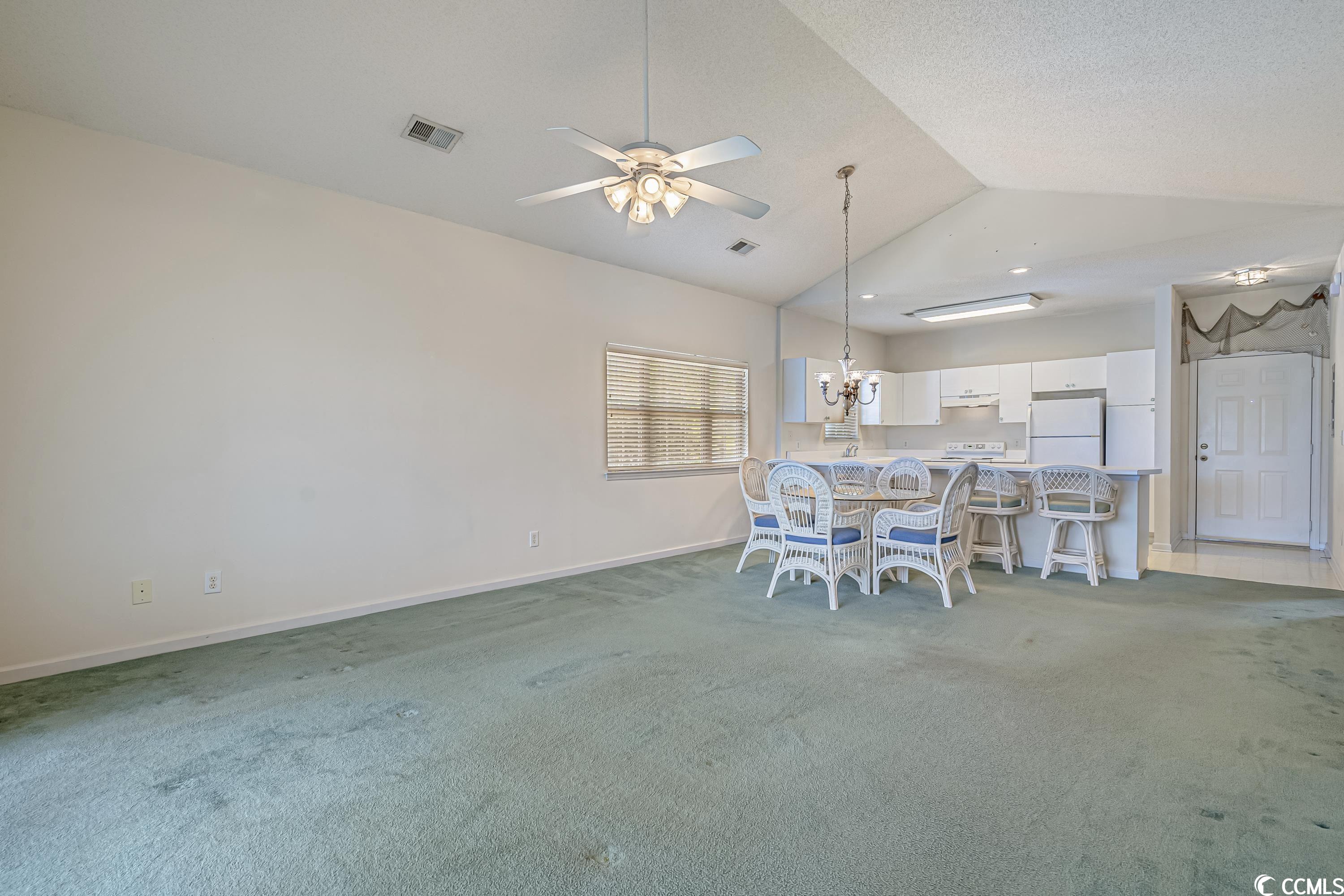 Photo 10 of 40 of 3915 Gladiola Ct. 304 condo