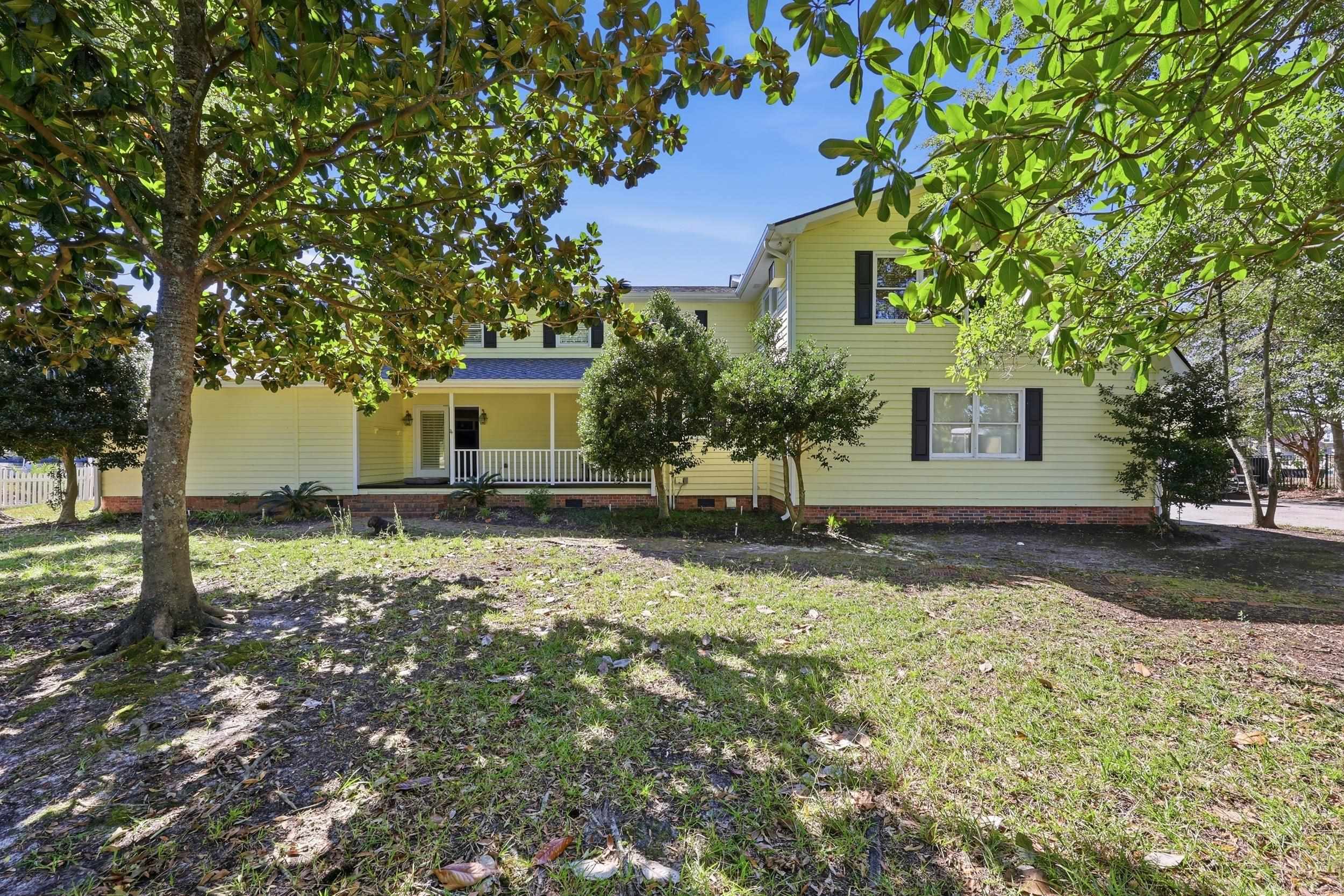 2628 Riverside Dr.