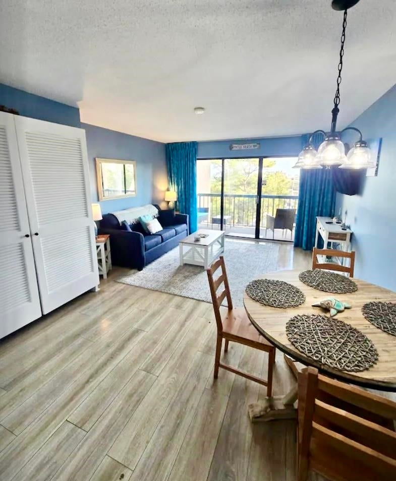 210 75th Ave N 4034