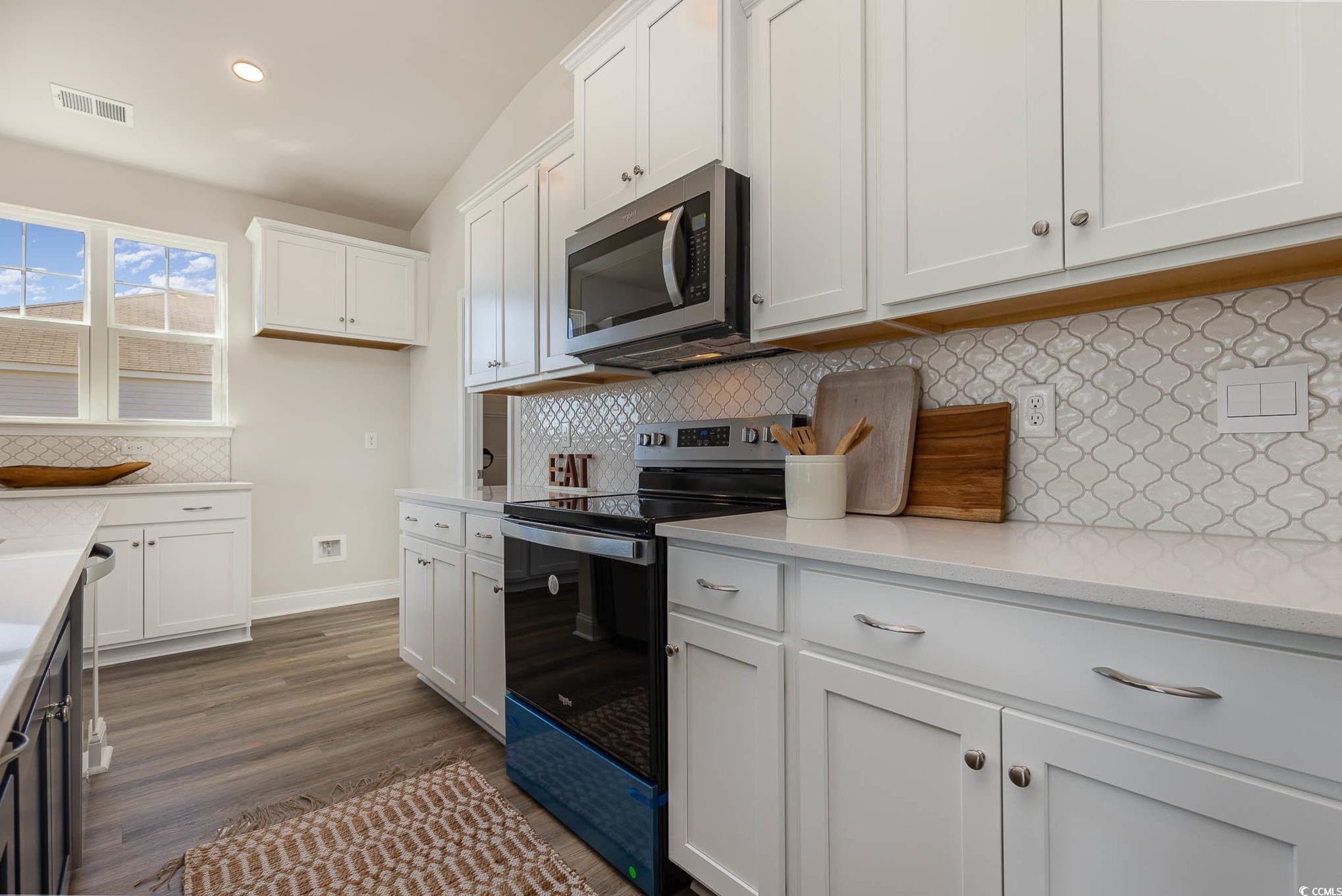 746 Plumage Ct.