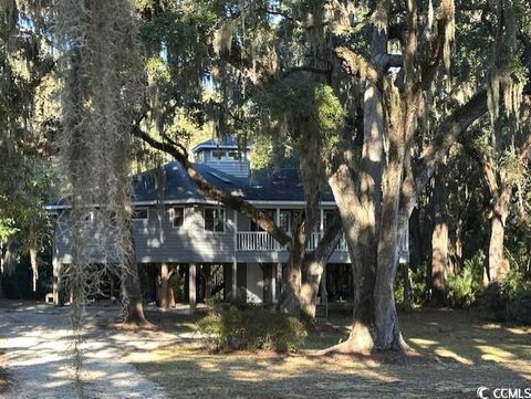 A home in Pawleys Island