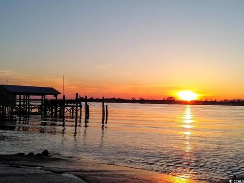 A home in Pawleys Island