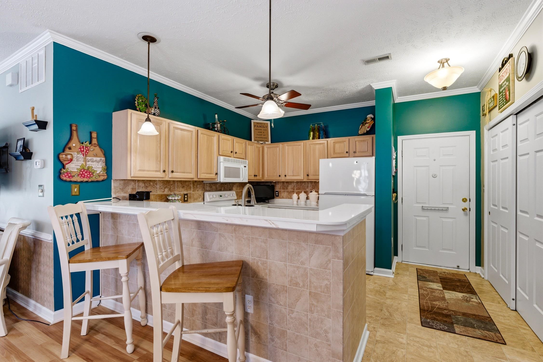 901 West Port Dr. 301
