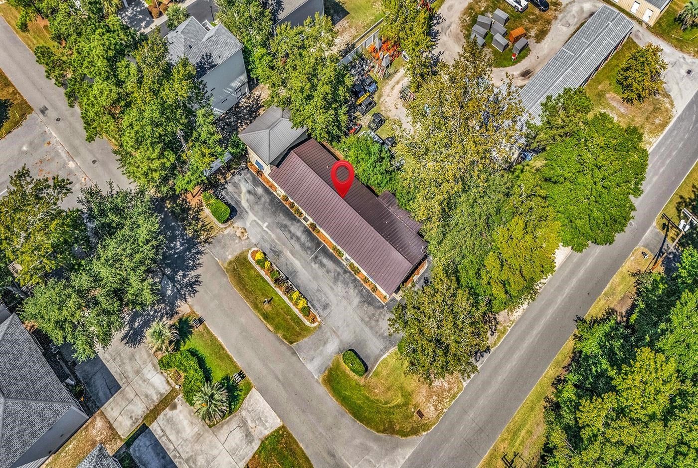 810 6th Ave. S