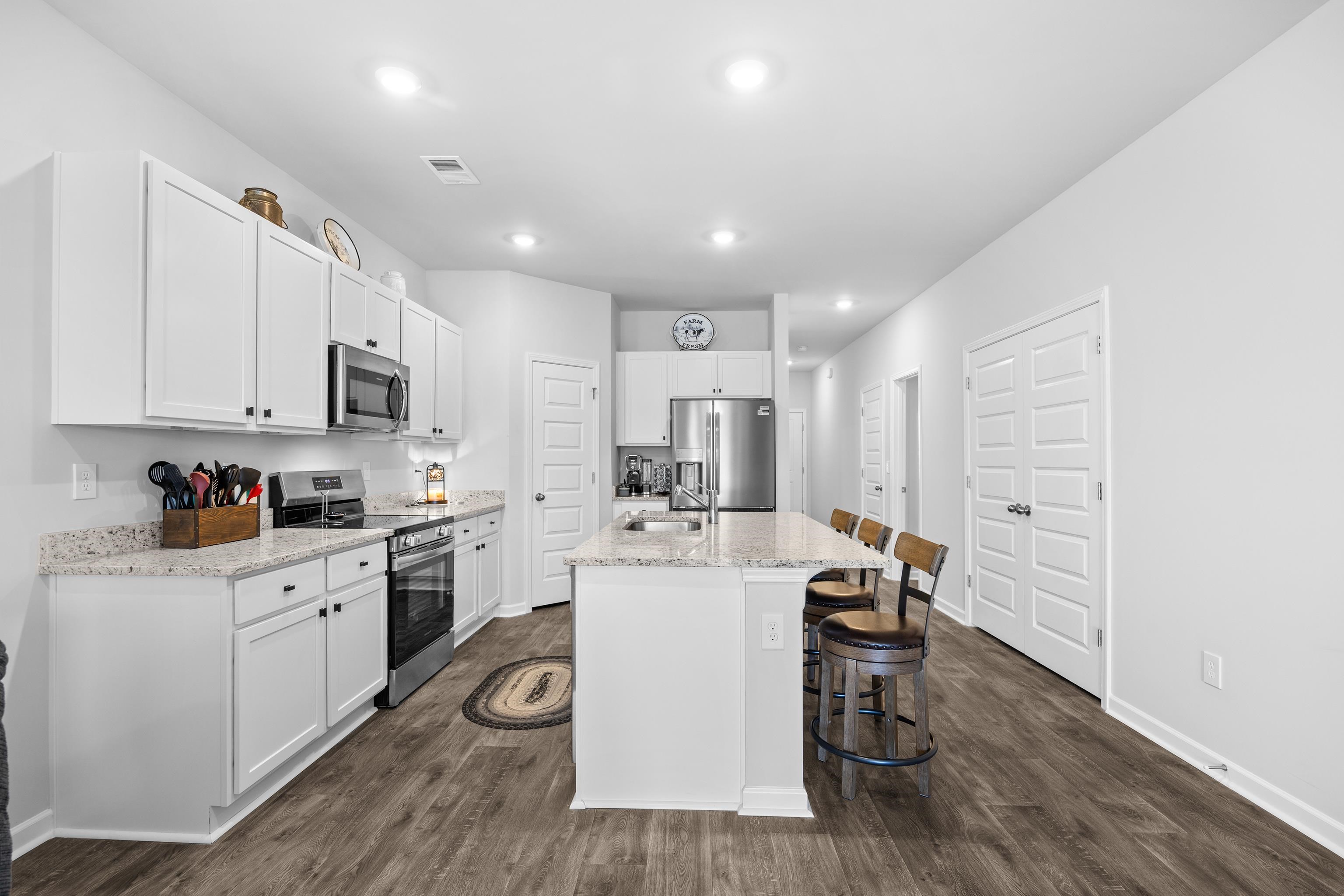 2076 Victory Way 570