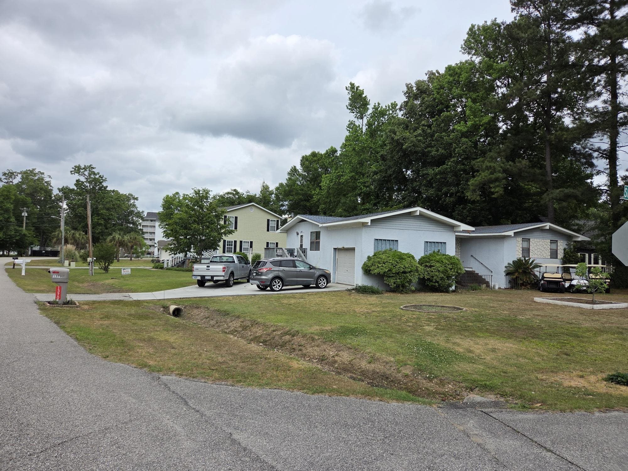 1370 SE Harbortown Circle SE