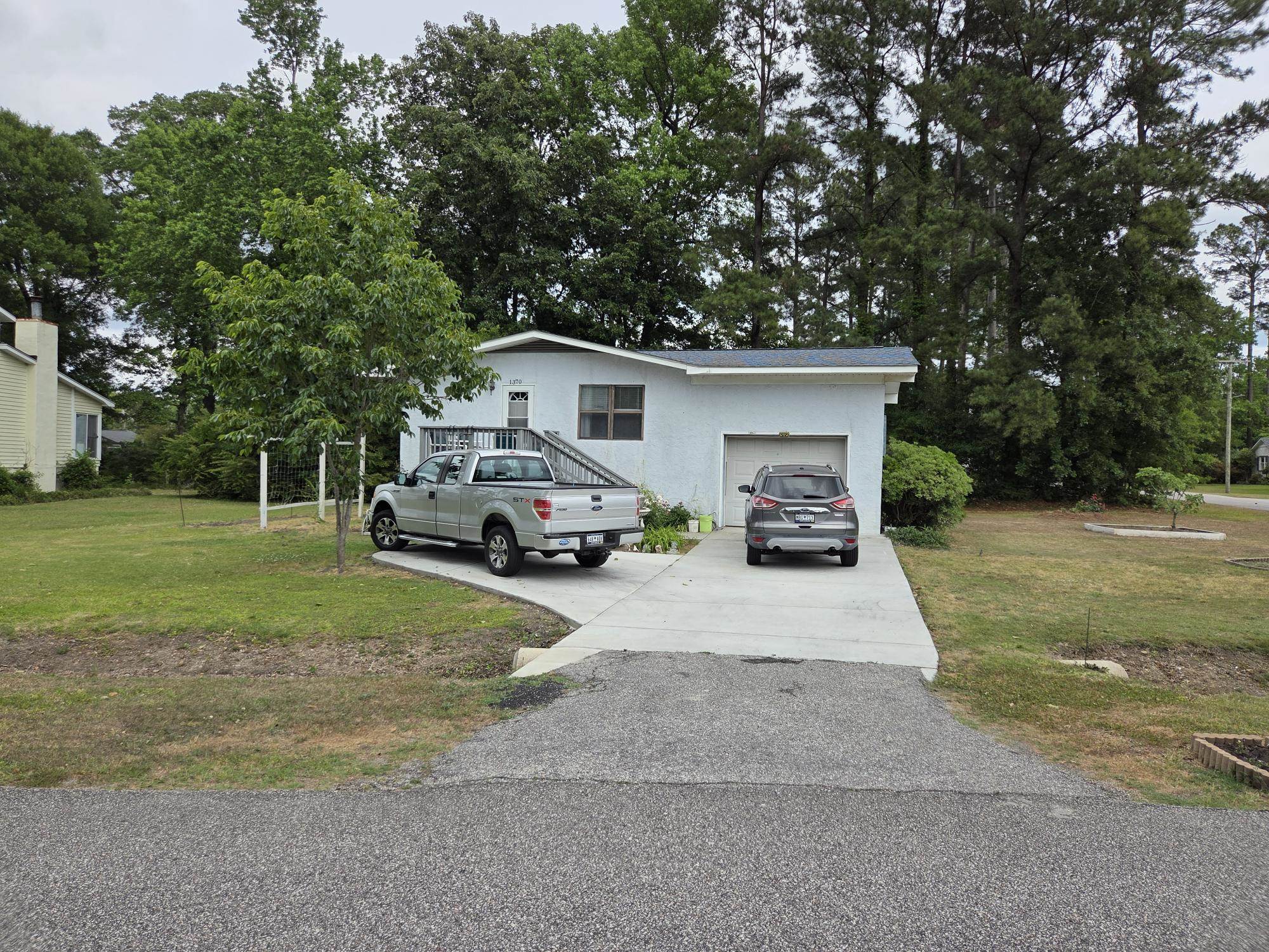 1370 SE Harbortown Circle SE