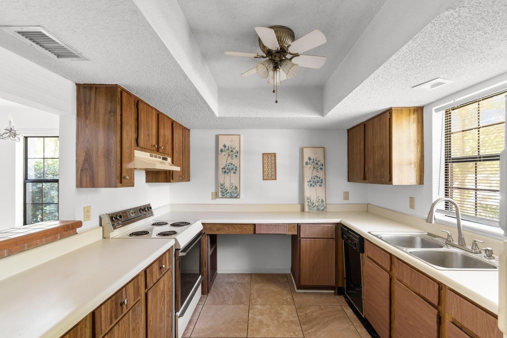 6616 Royal Pine Dr.