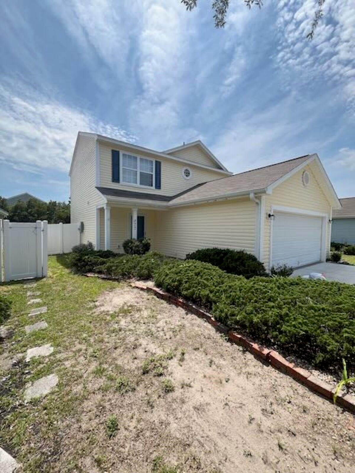 877 Silvercrest Dr.