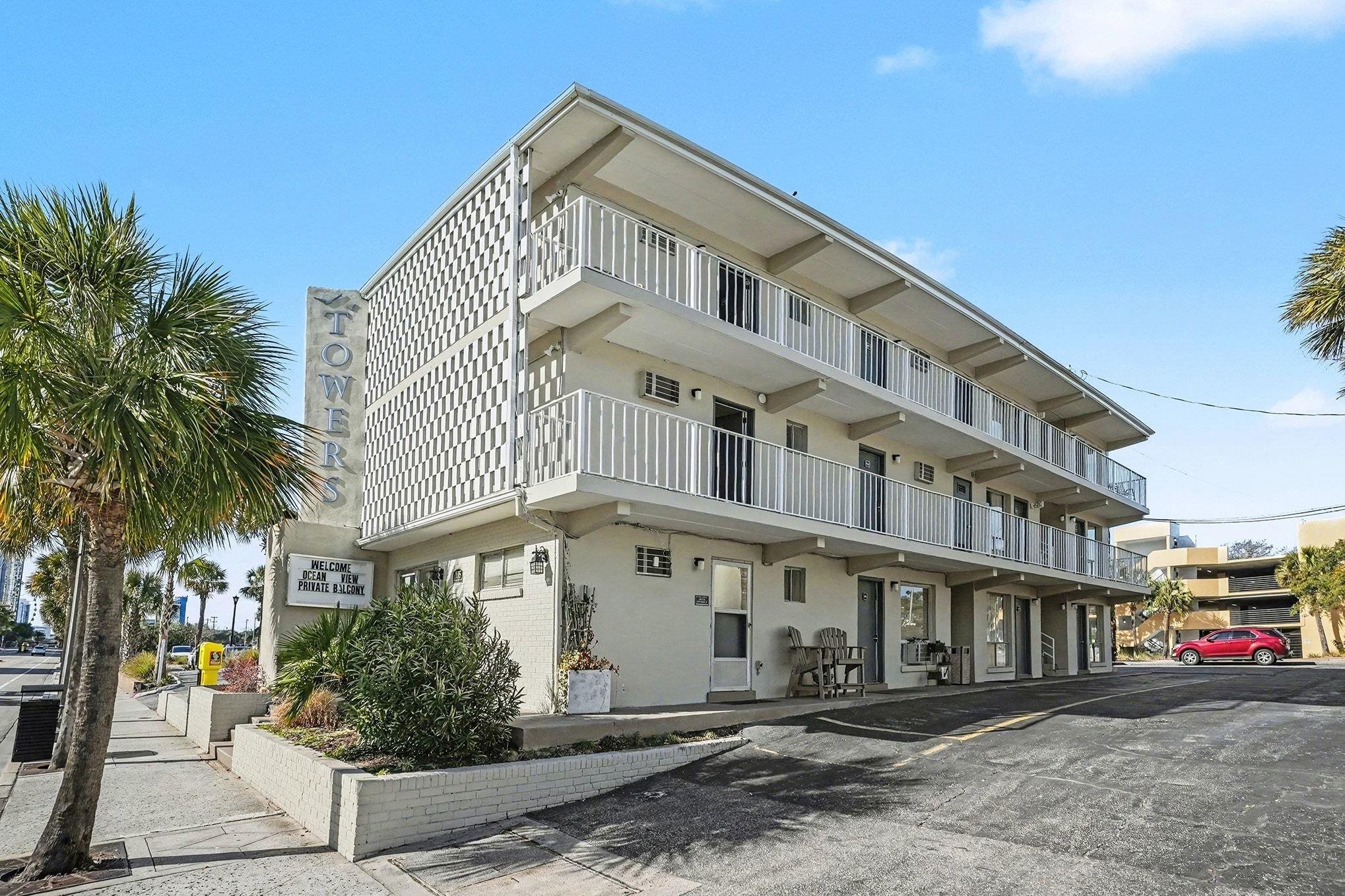 1805 N Ocean Blvd. N