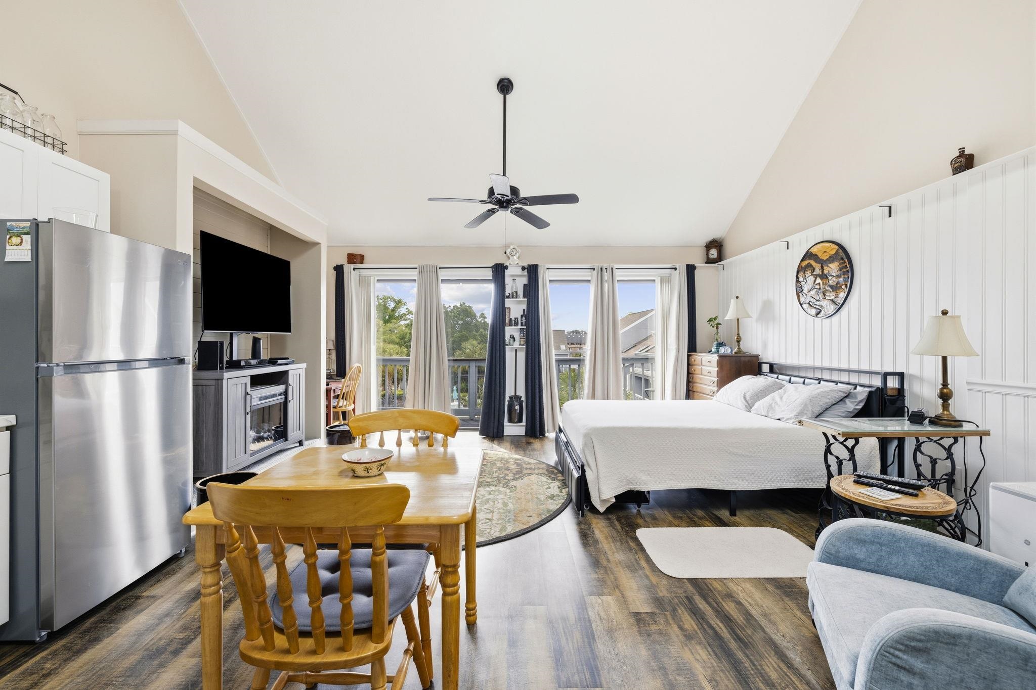 1850 Colony Dr. 3-E