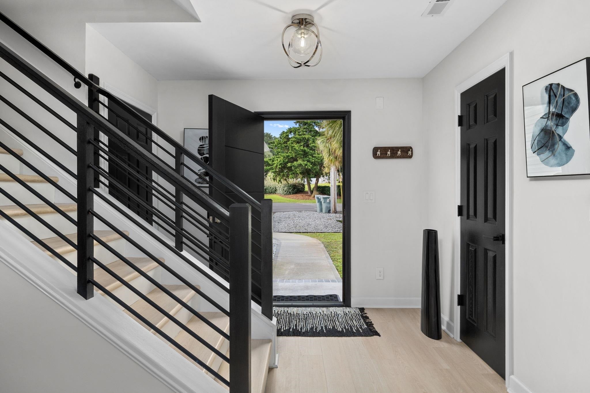 937 Strand Ave.