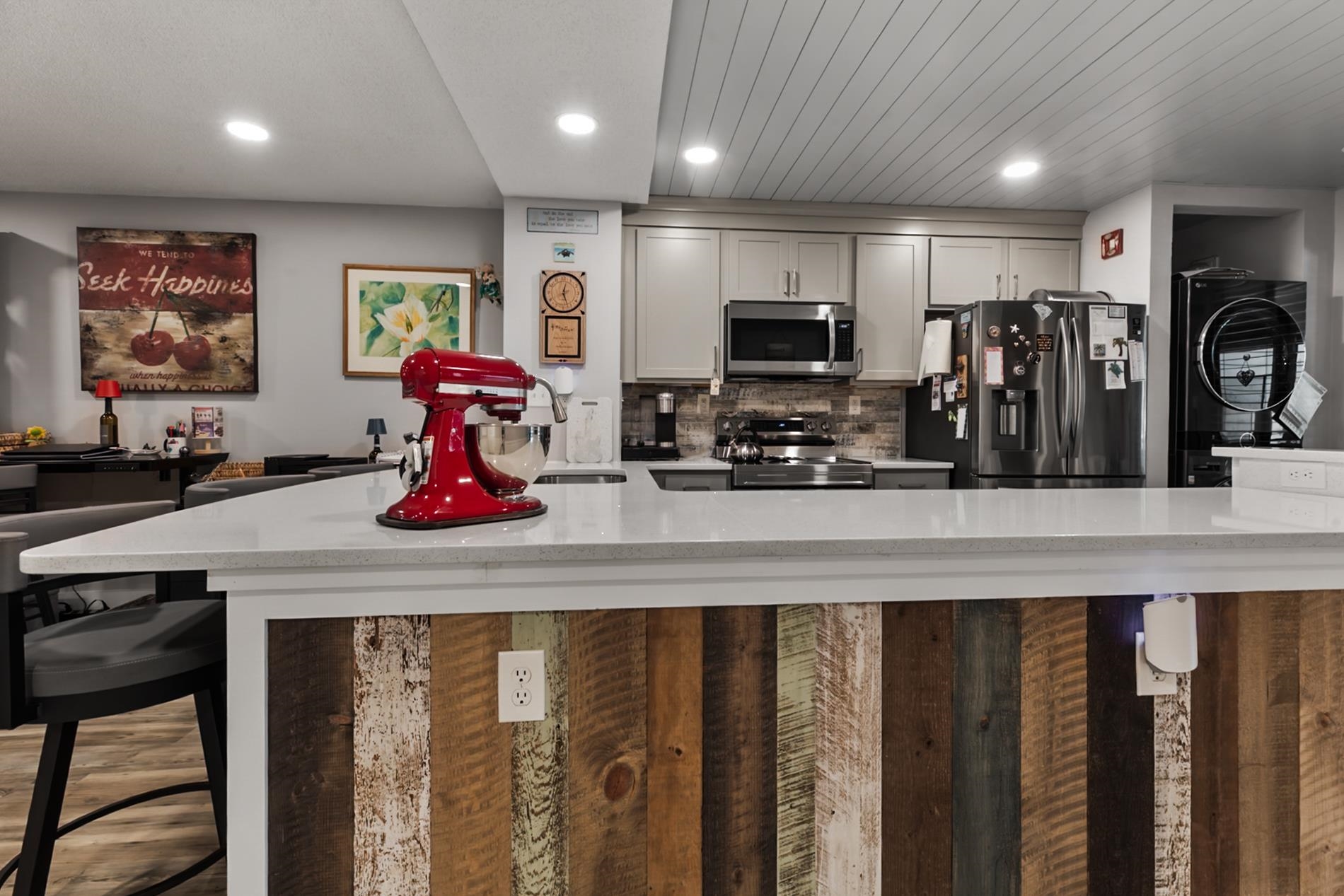 223 Maison Dr. B6