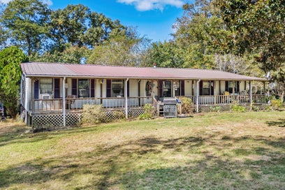 7628 Old Reaves Ferry Rd. Conway SC 29526