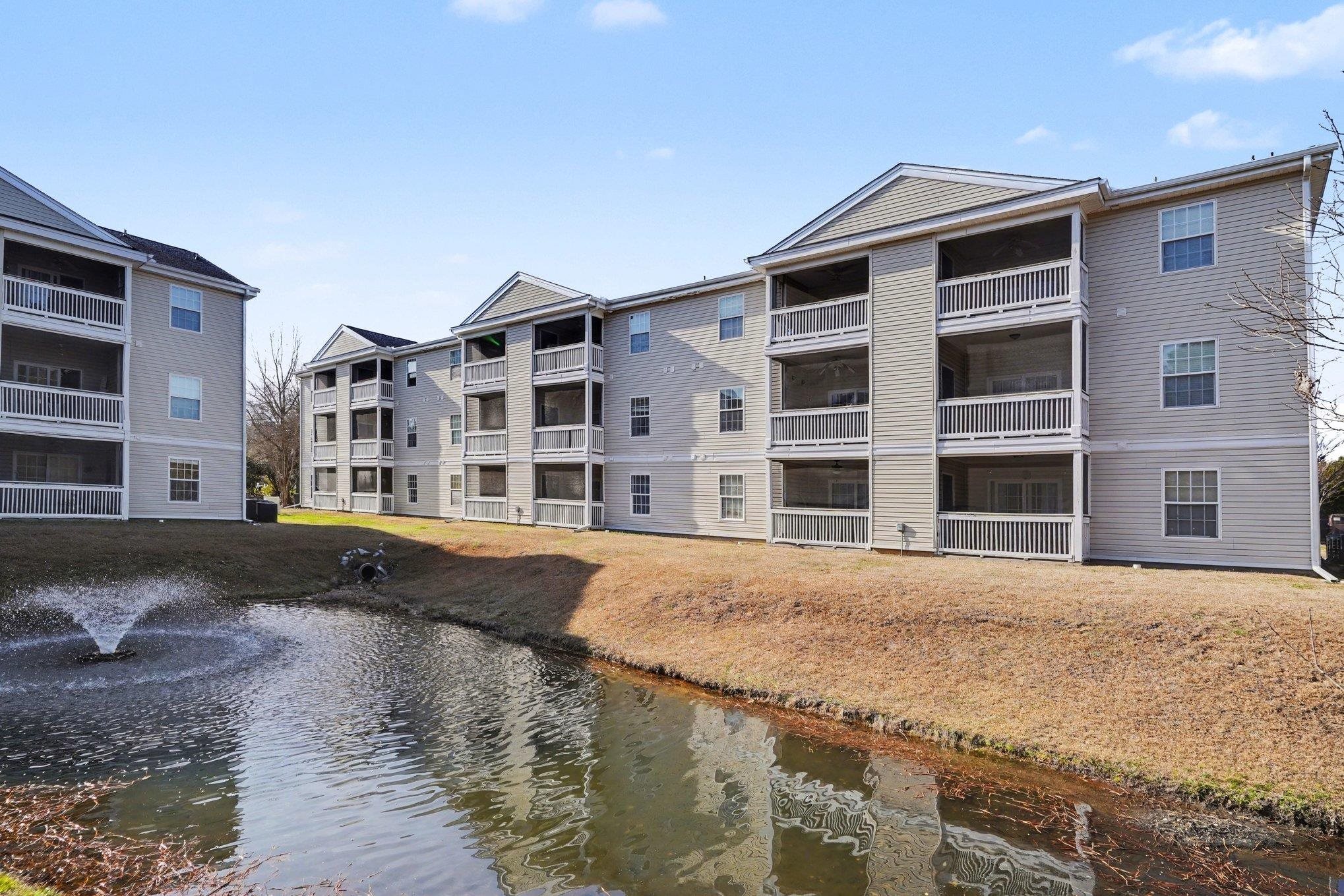 6022 Dick Pond Rd. 206