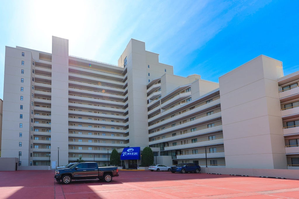 Photo of 100 Ocean Creek Dr #E13, Myrtle Beach, SC 29572 (MLS # 2623101)