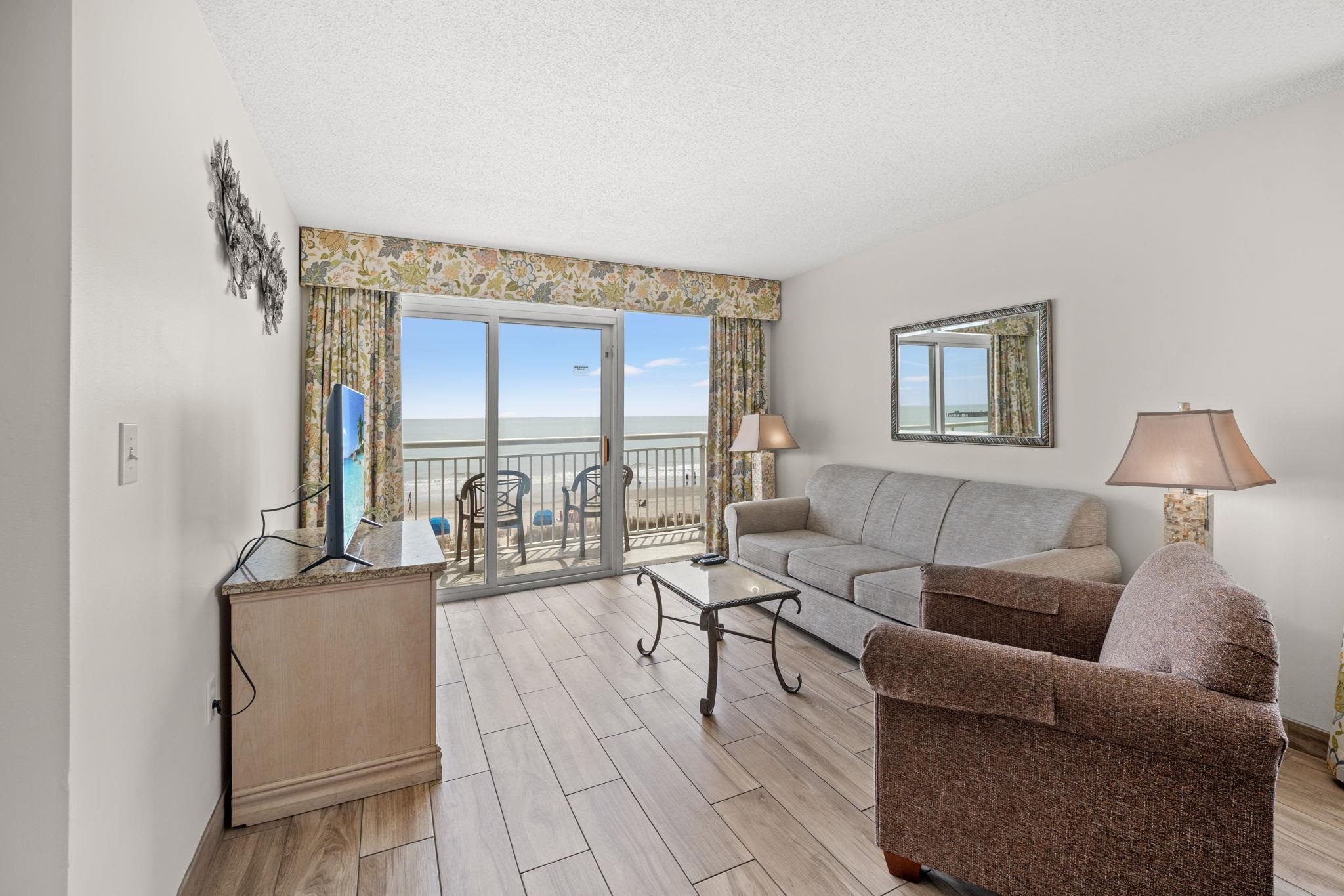 2000 N Ocean Blvd. 401