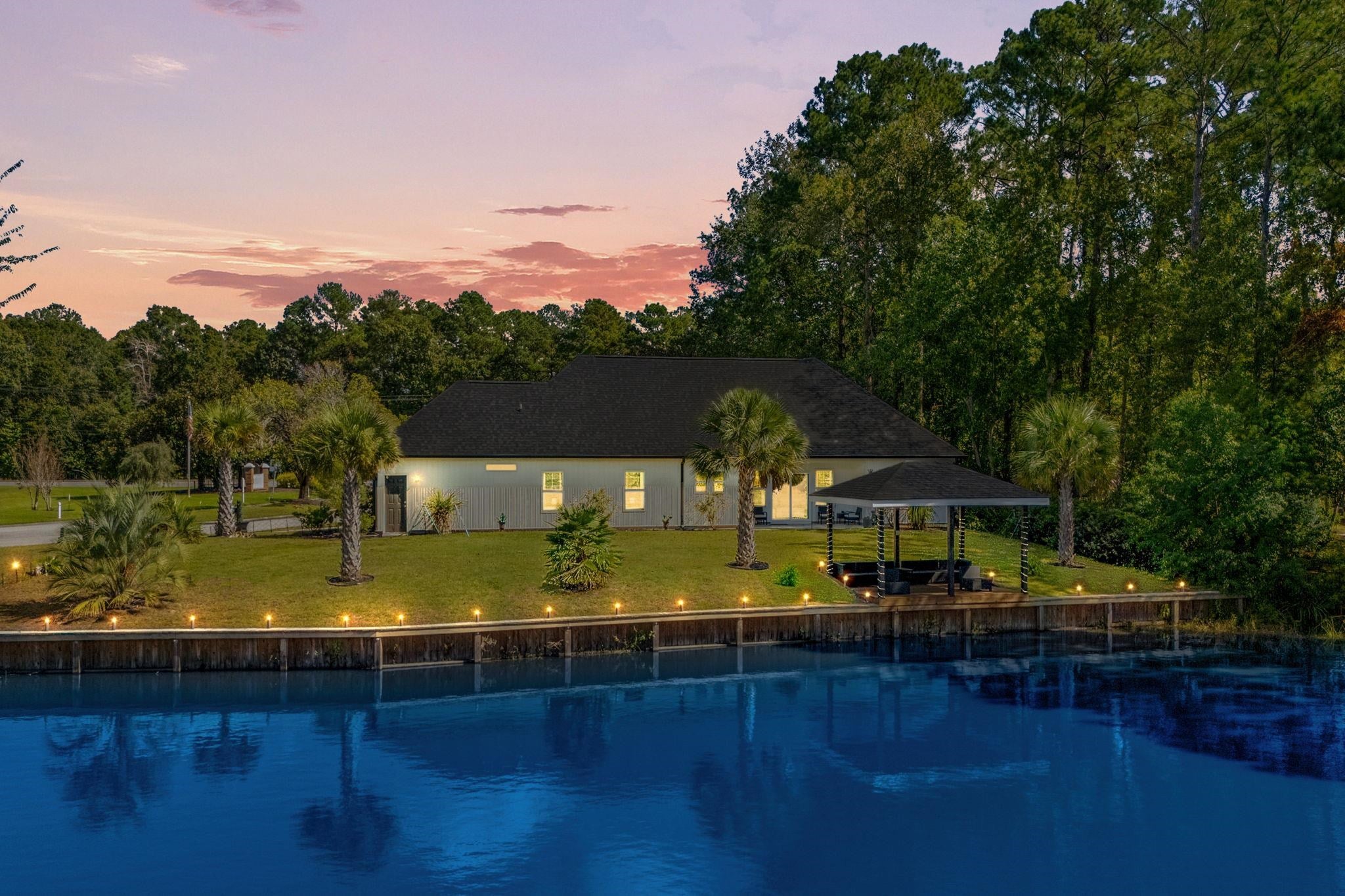 1886 Southwood Dr.
