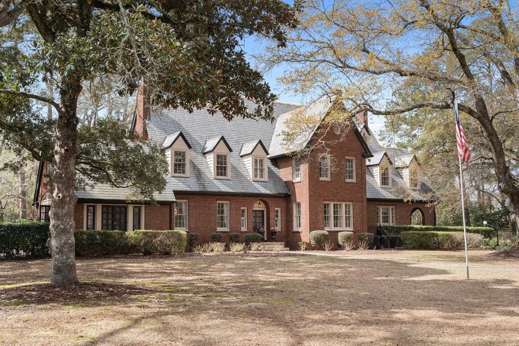 Photo of 1503 Elm St, Conway, SC 29526 (MLS # 2607521)