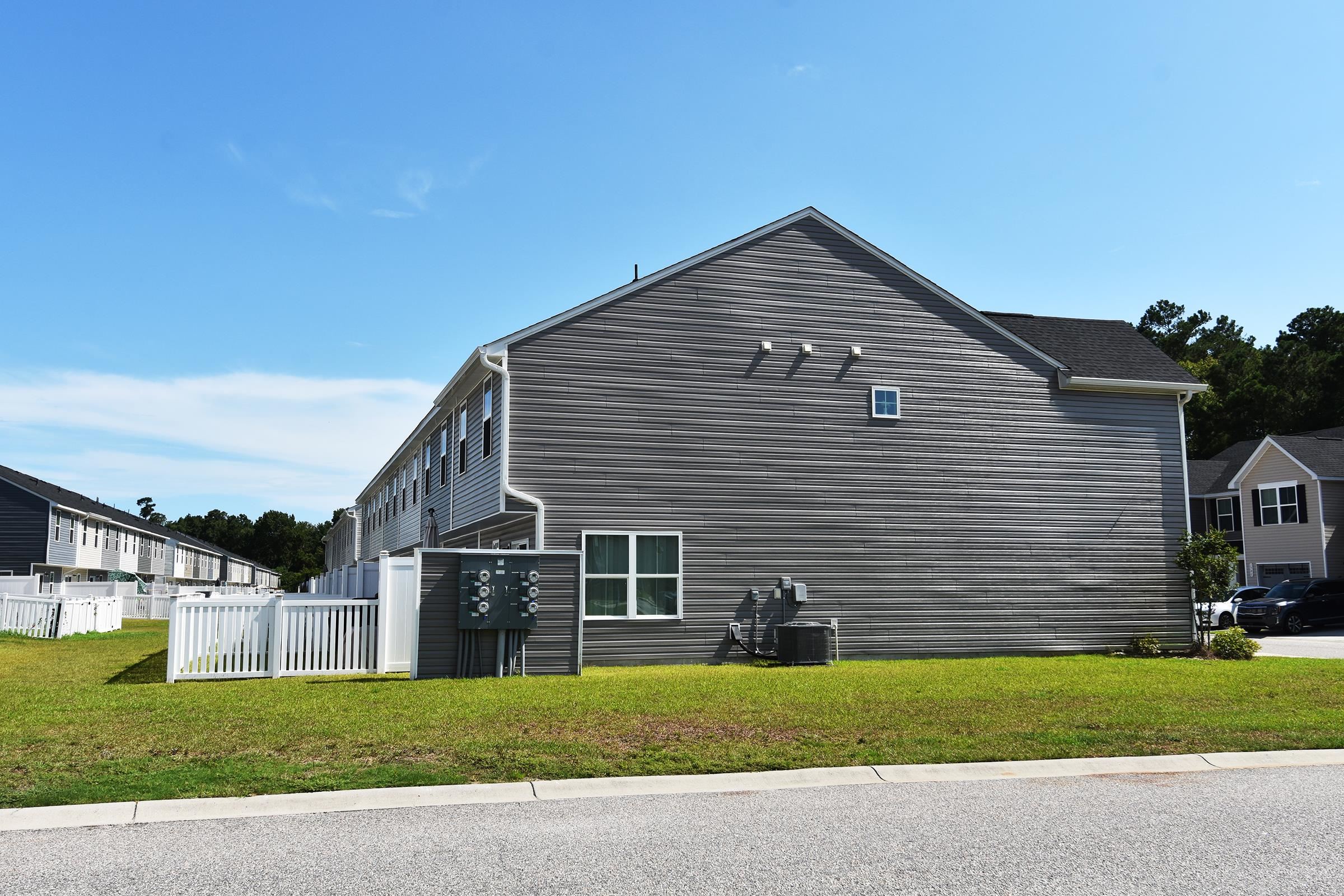 151 Villa Grande St. F