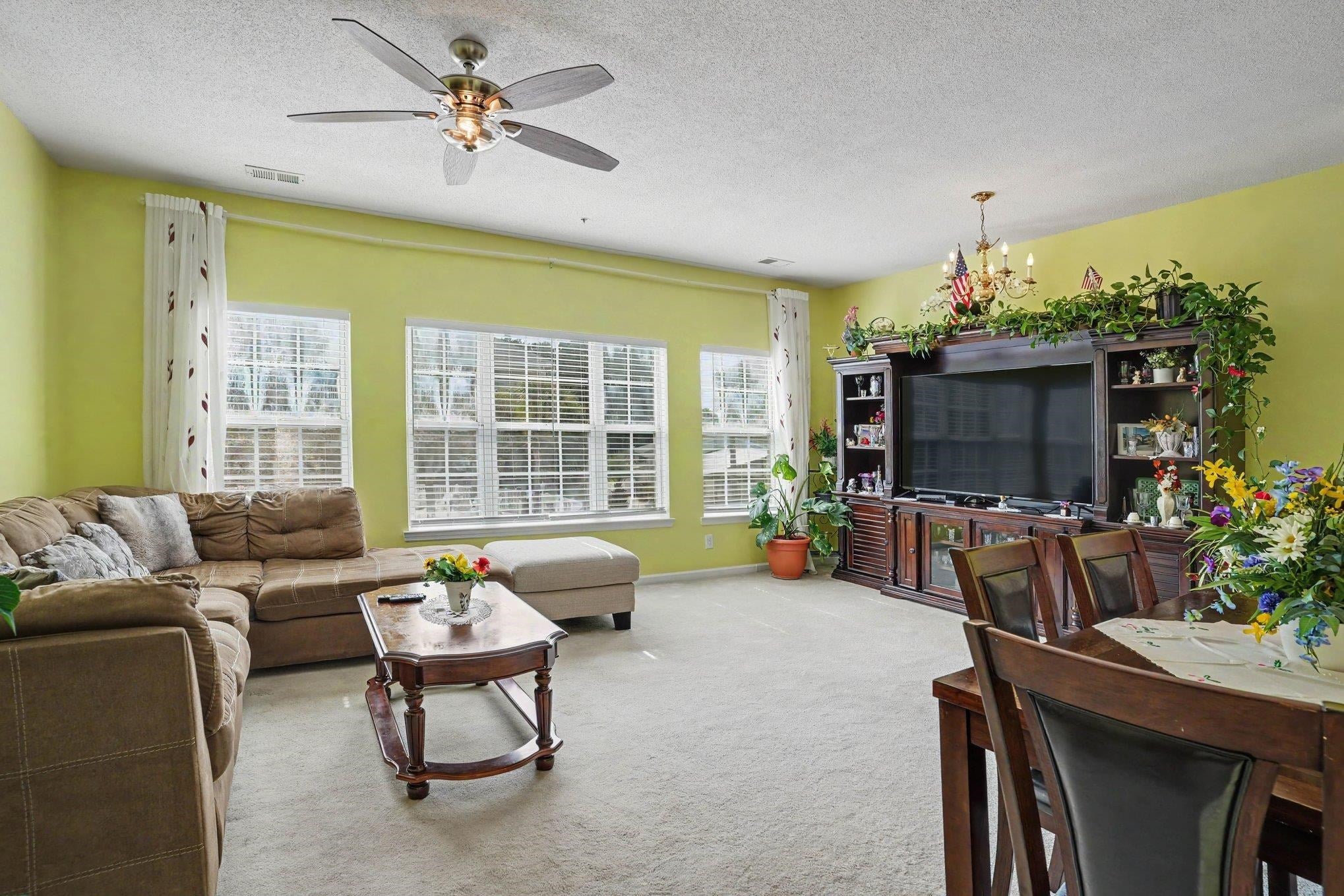 3955 Gladiola Ct. 202