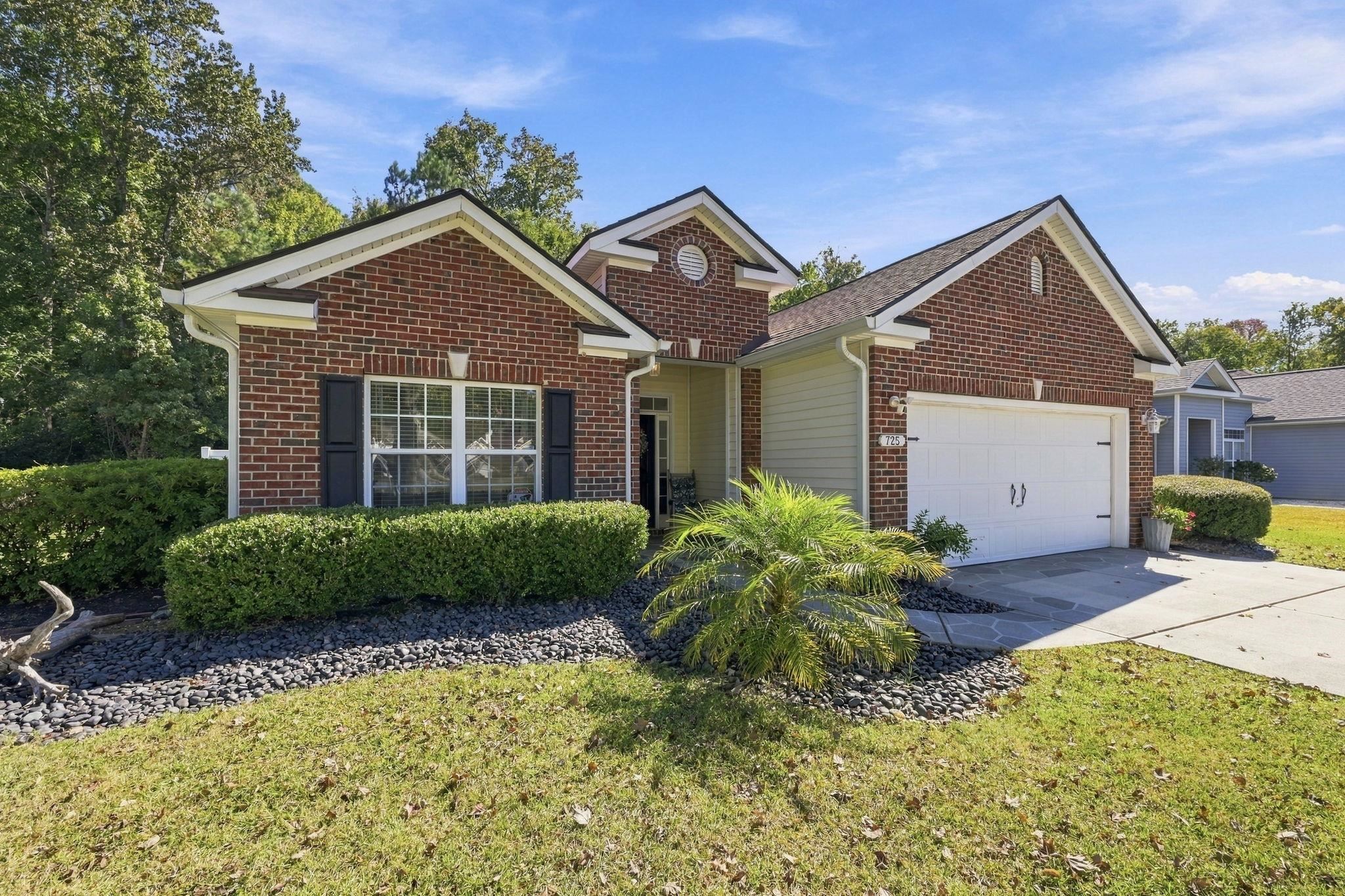 725 Dove Haven Ln.