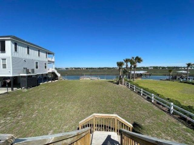 872 S Waccamaw Dr.
