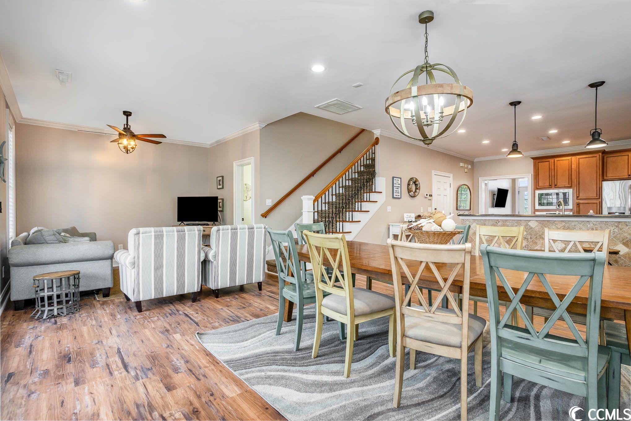 Photo 4 of 40 of 540 S Waccamaw Dr. house