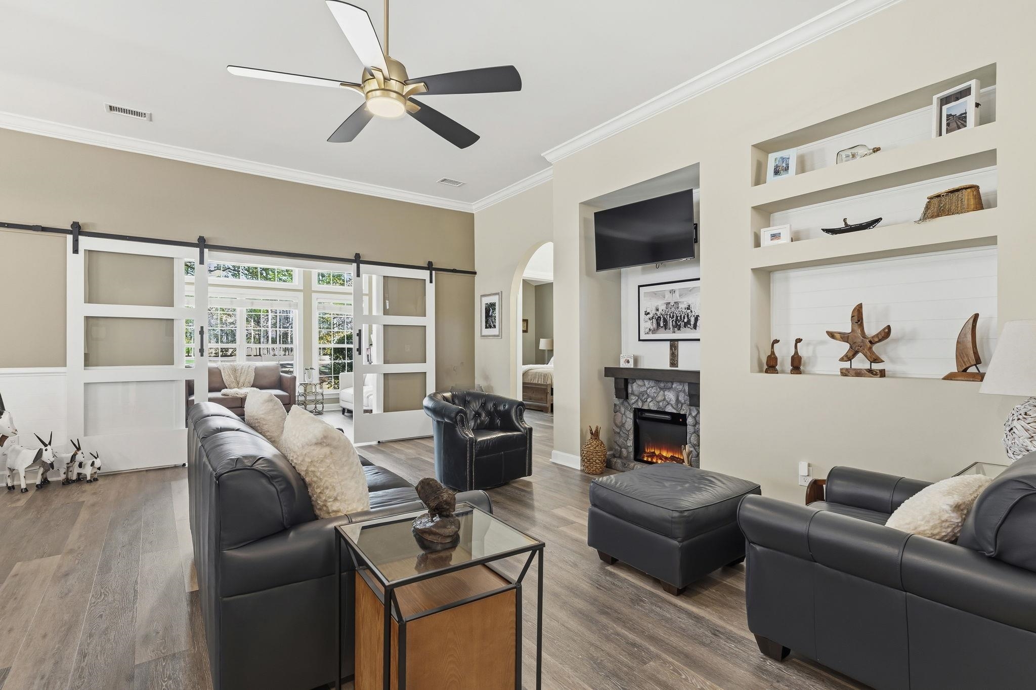 1135 N Blackmoor Dr.