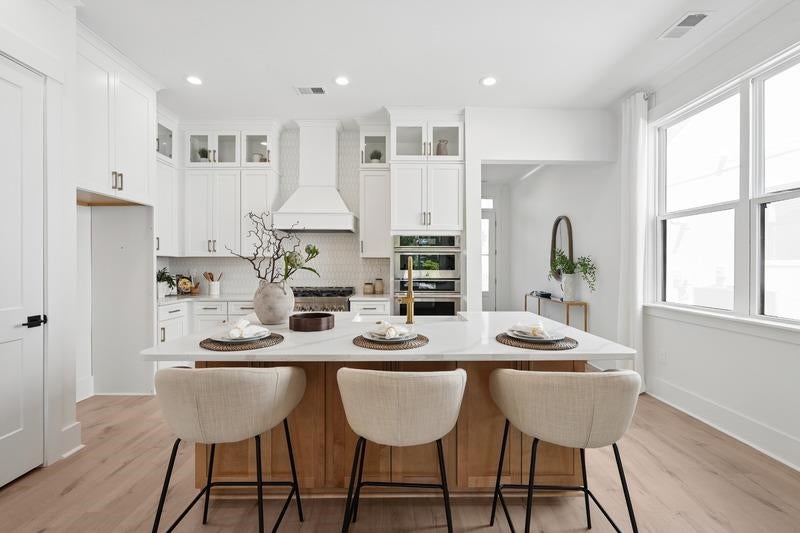 604 Verdura Way