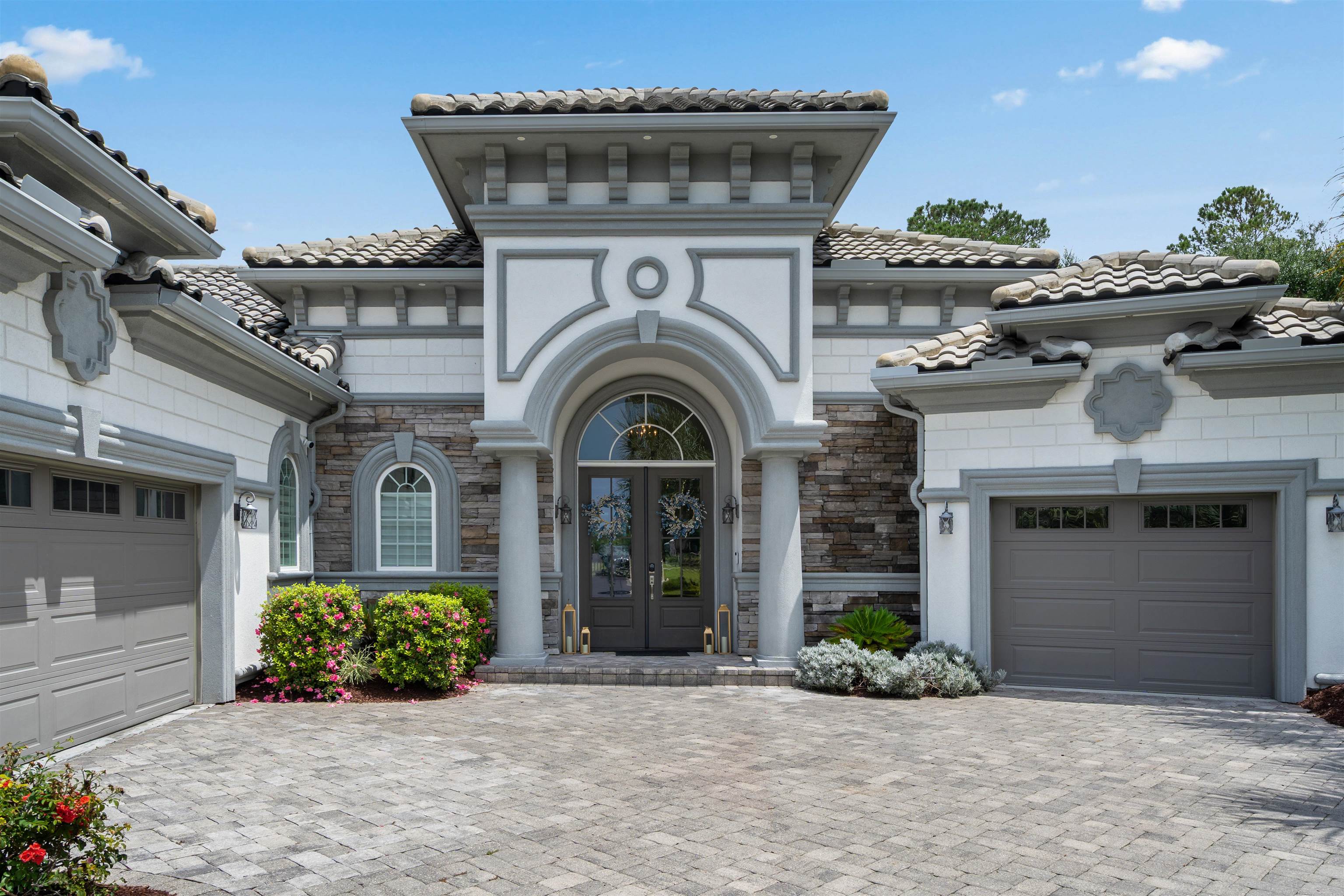 9421 Venezia Circle