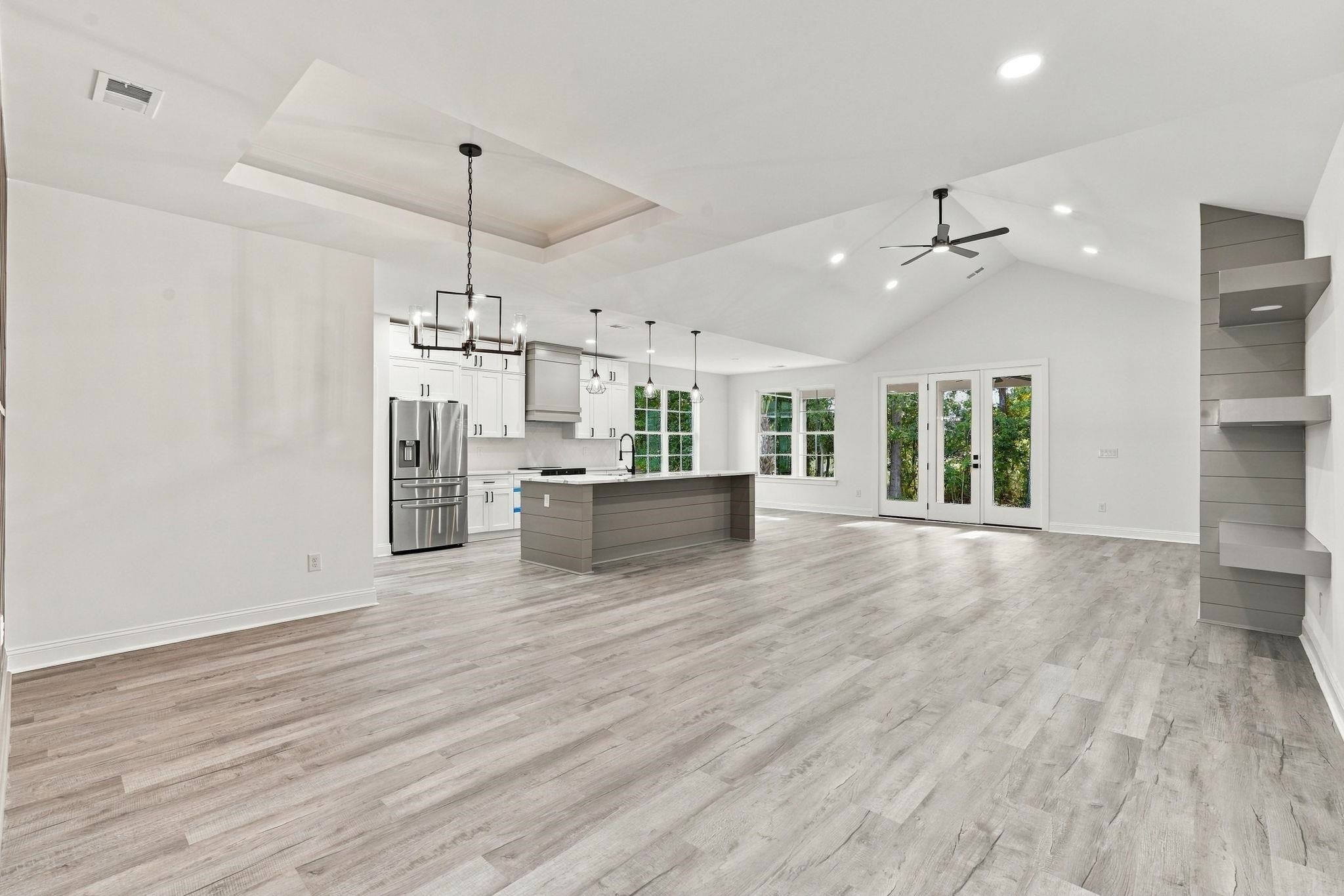 636 Barona Dr.