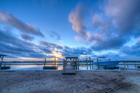 Single Family Residence in Garden City Beach SC 664 Dogwood Dr 35.jpg