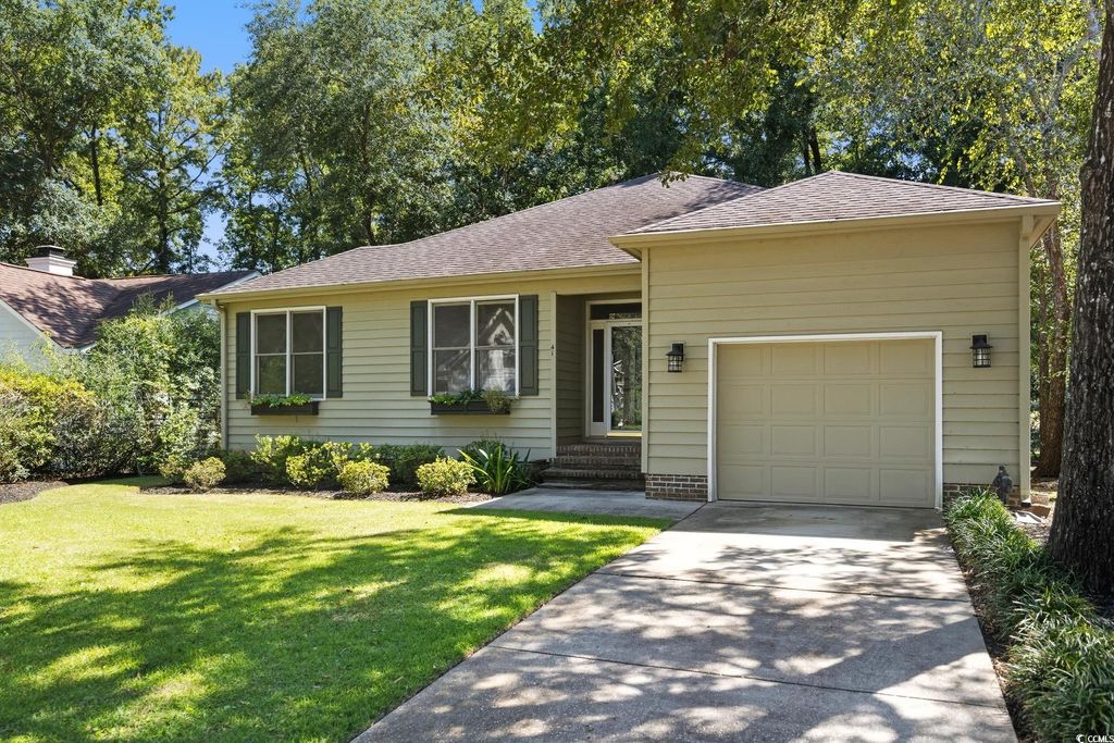 Photo of 41 Redwing Ct, Pawleys Island, SC 29585 (MLS # 2522739)