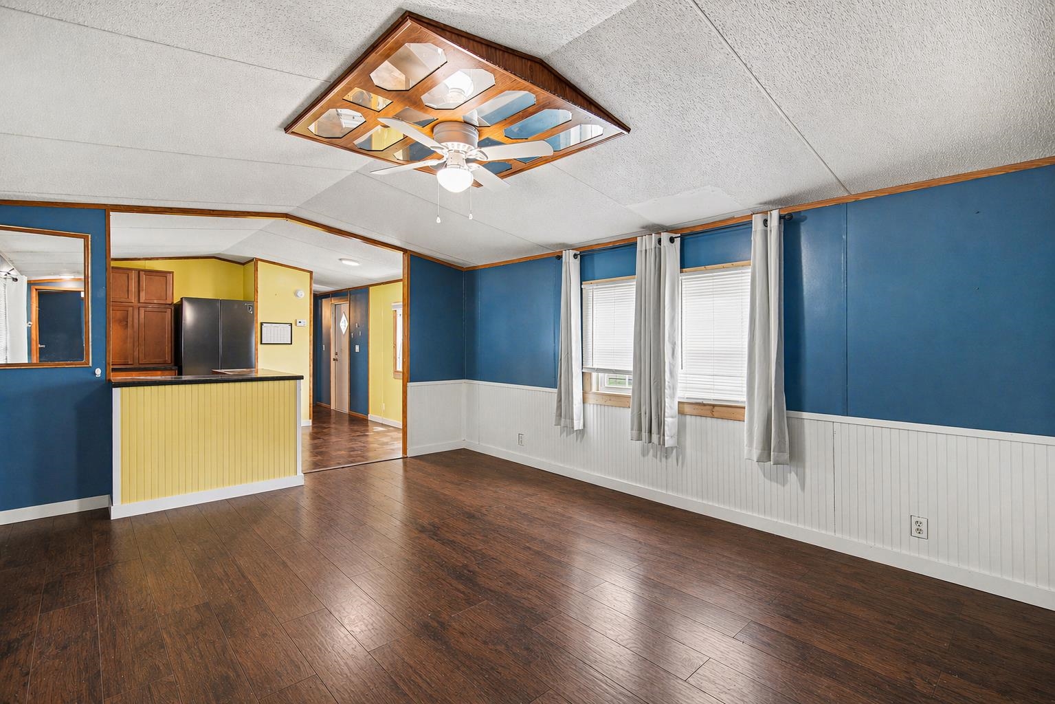 1512 Scorpio Ln.
