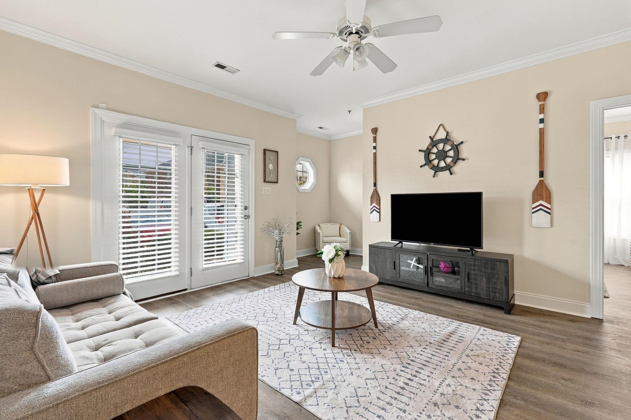 2033 Silvercrest Dr. 21-B