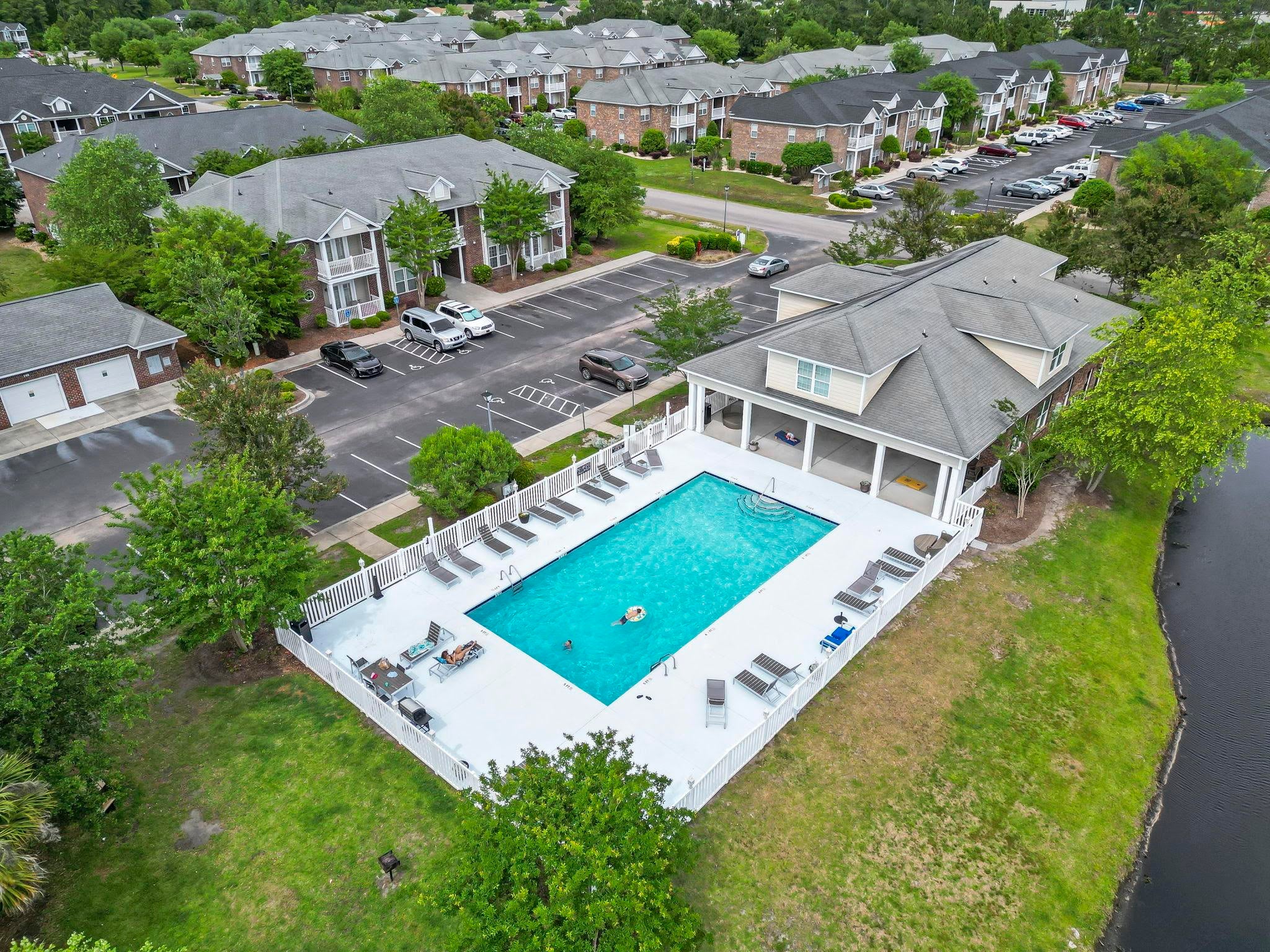 2033 Silvercrest Dr. 21-B
