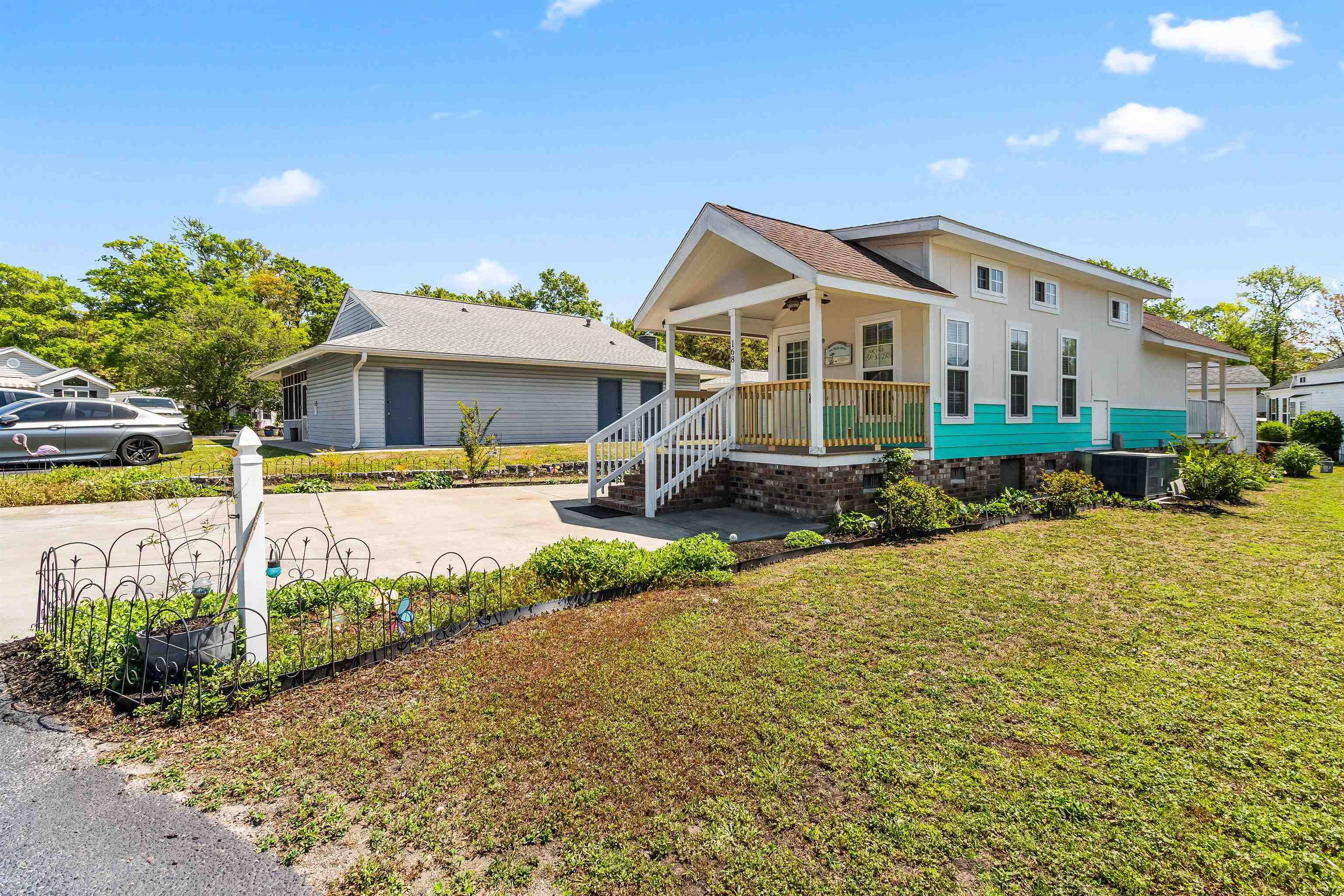 5400 Little River Neck Rd.