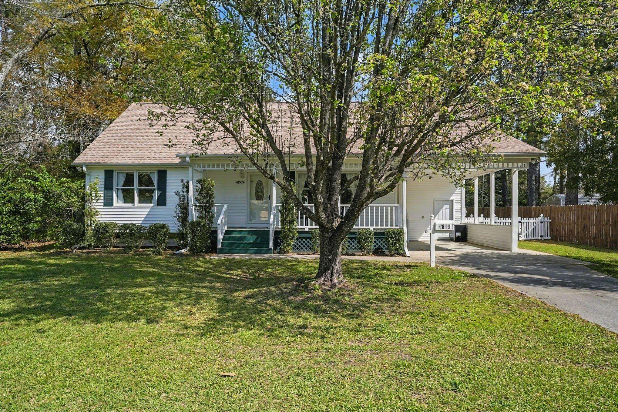 4809 Forest Dr.