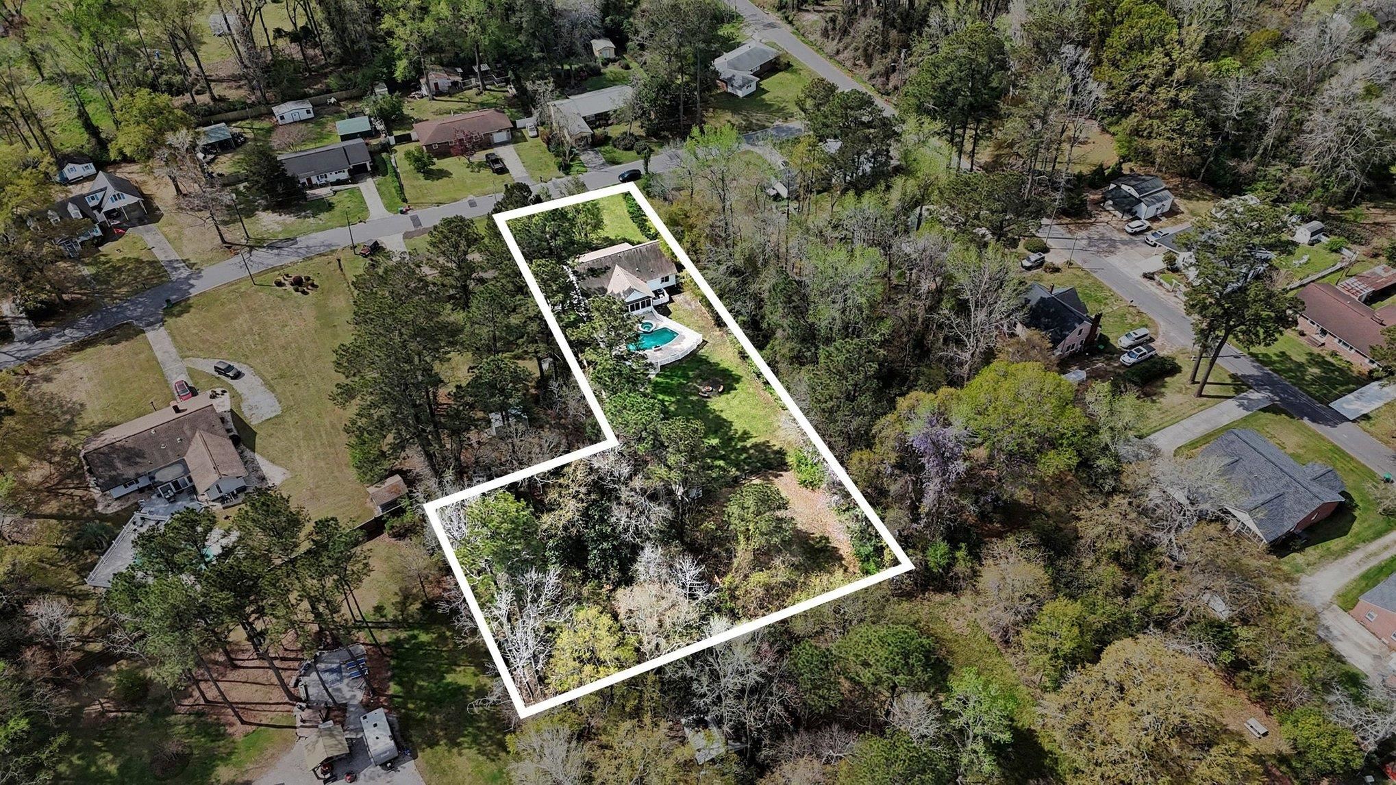 4809 Forest Dr.