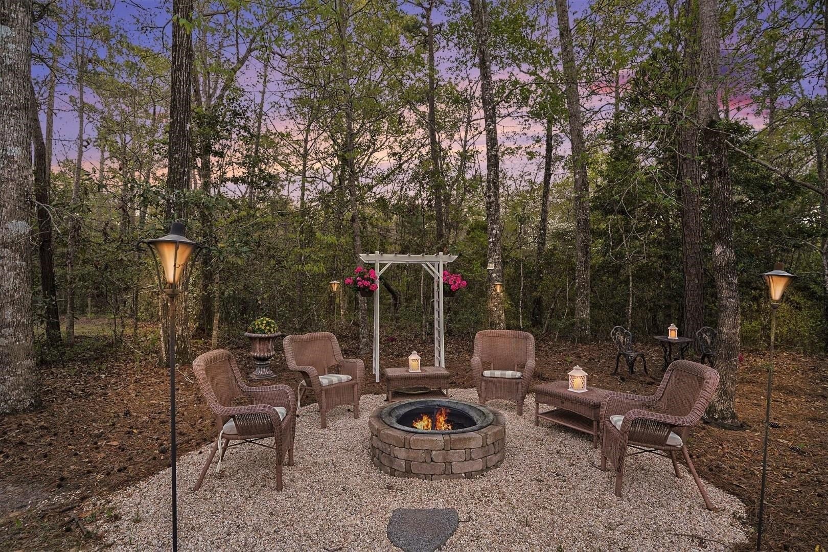 180 Highwood Circle