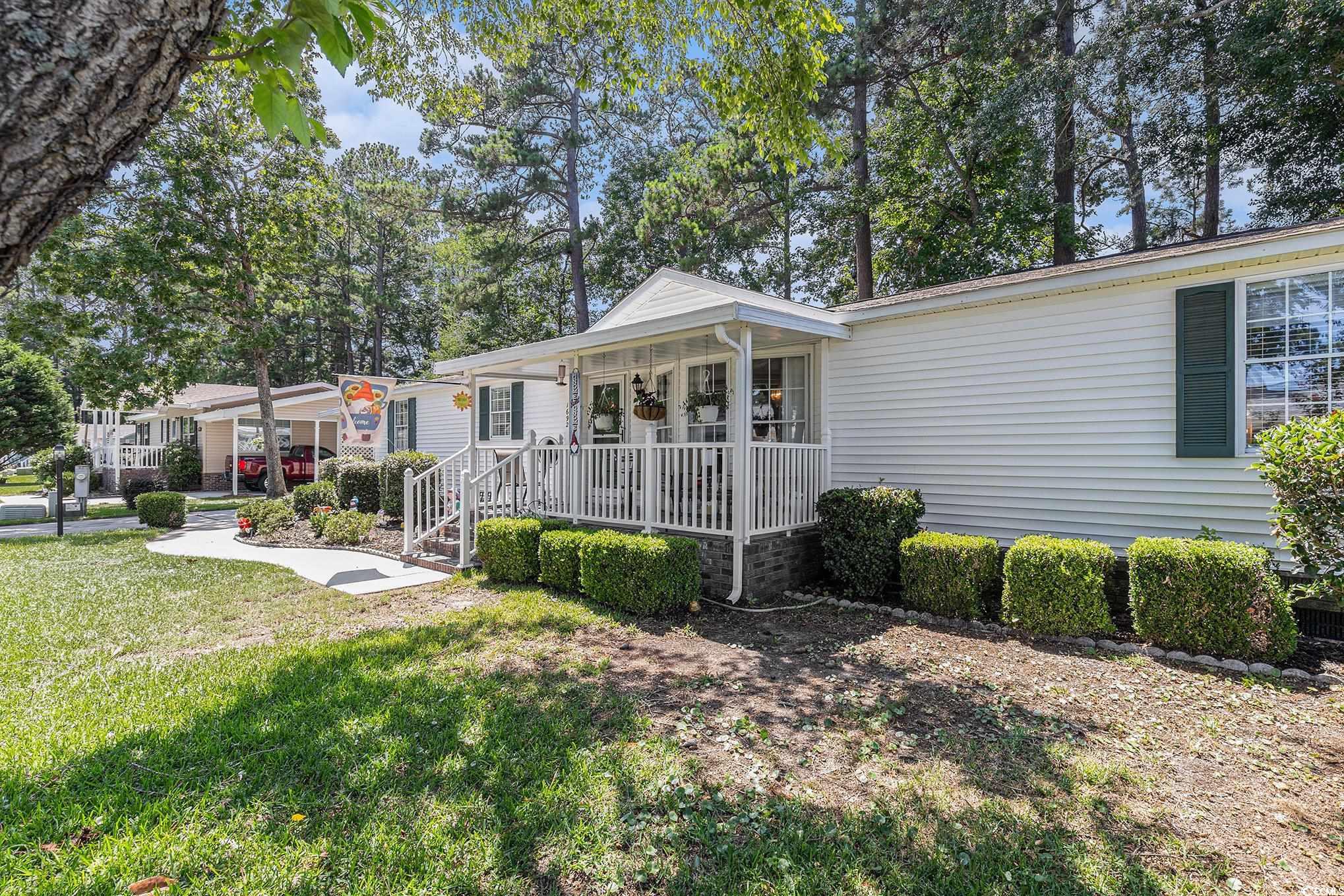 1692 Perry Circle
